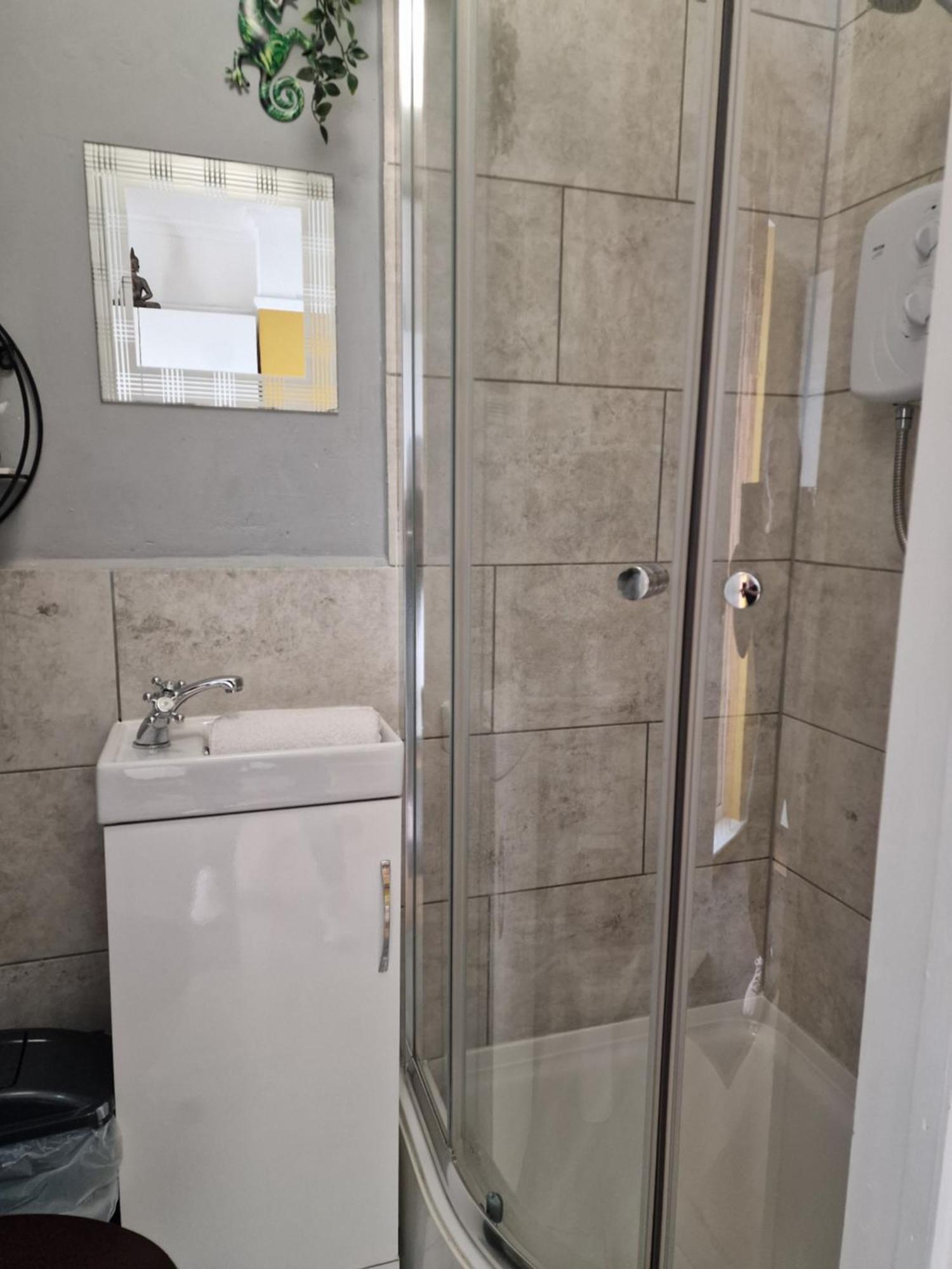Sobo Studio Apartment บอร์นมัธ ภายนอก รูปภาพ