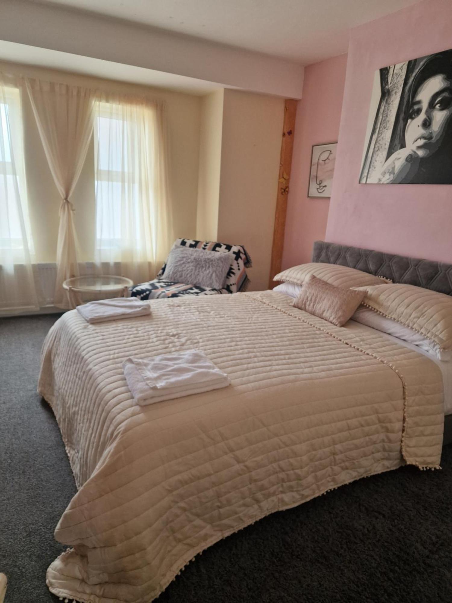 Sobo Studio Apartment บอร์นมัธ ภายนอก รูปภาพ