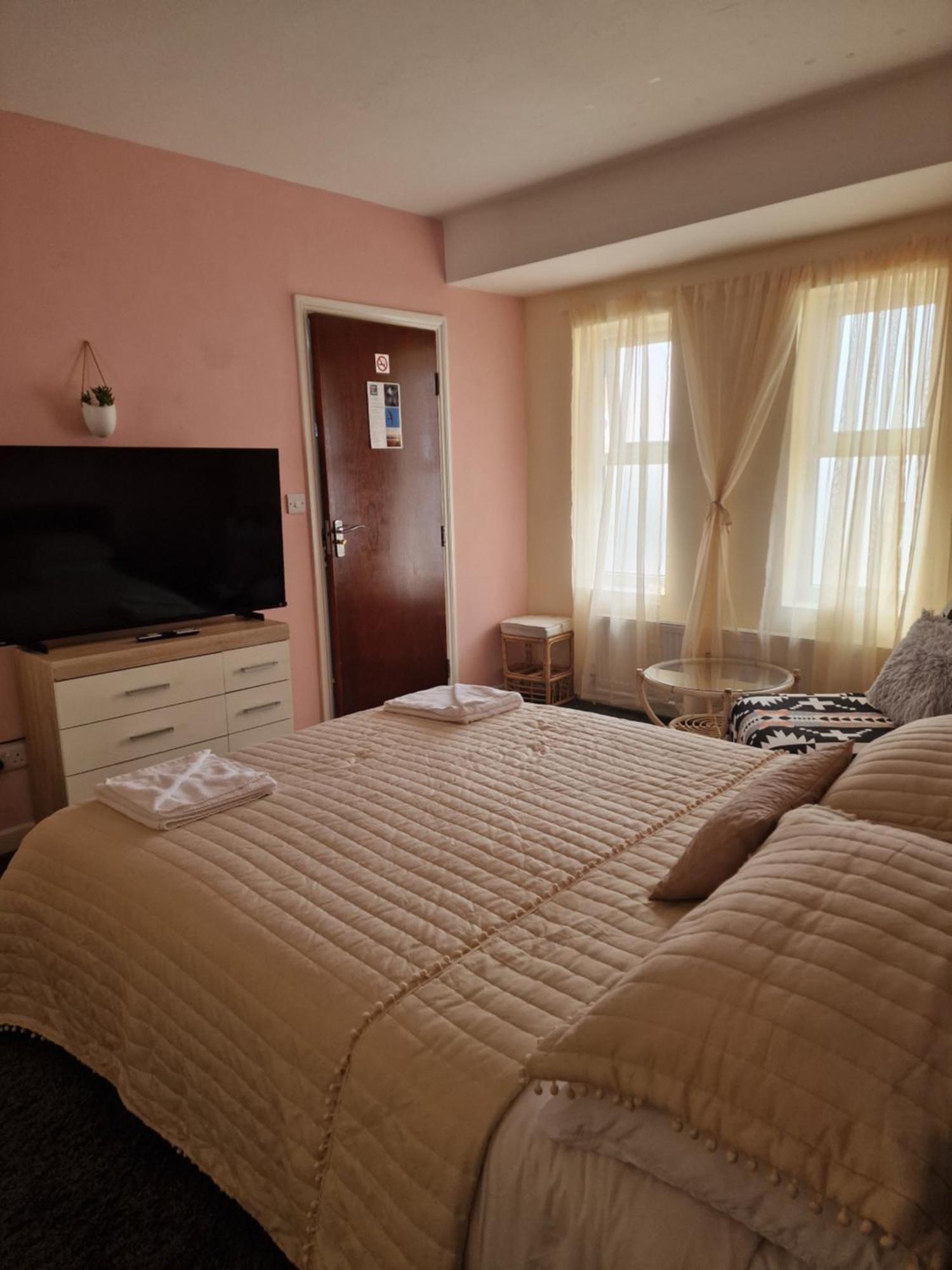 Sobo Studio Apartment บอร์นมัธ ภายนอก รูปภาพ